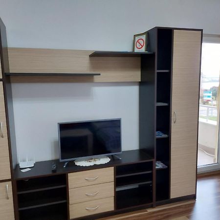 Adam' S Apartment 3 Kladovo Esterno foto