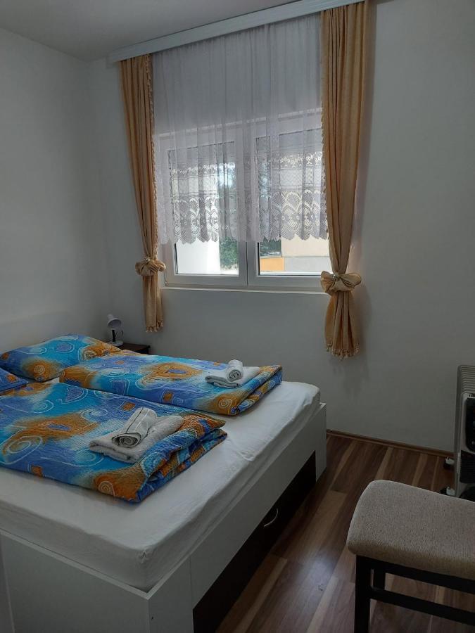 Adam' S Apartment 3 Kladovo Esterno foto